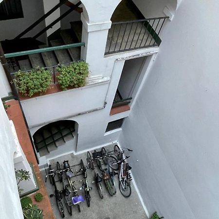 Rubra Apartments Парма Экстерьер фото