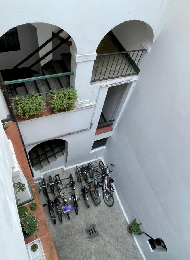 Rubra Apartments Парма Экстерьер фото